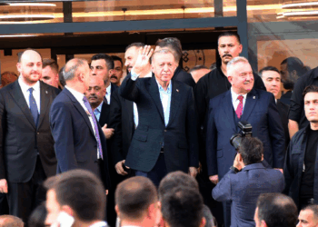 İsrail attığı imzanın arkasında durmalı