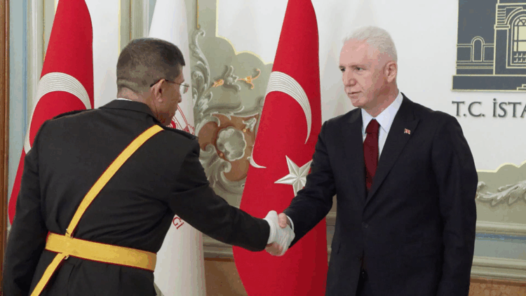 İstanbul Valiliği'nde Cumhuriyet'in 102'nci yıl kabul töreni