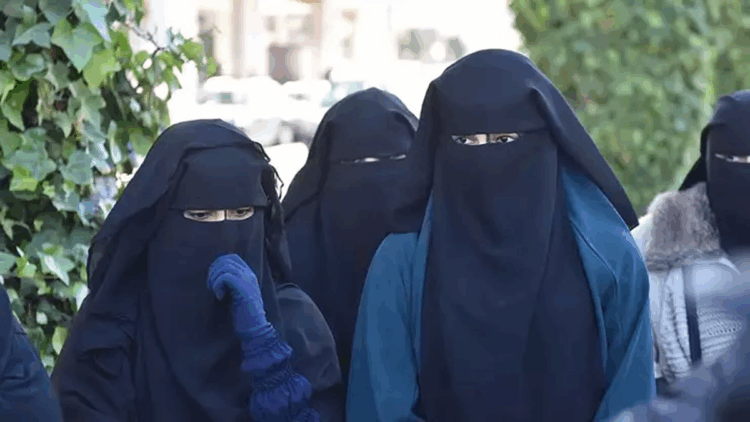 İtalya'da peçe ve burka yasağı geliyor