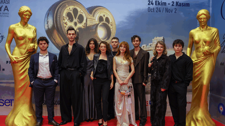 İzleyicisine 1 milyon TL ödül verecek 'Bağlantı Hatası' seyirciyle buluştu