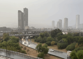 İzmir'de yağış etkili oldu