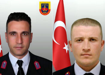 Jandarma aracı otomobille çarpıştı: 2 şehit