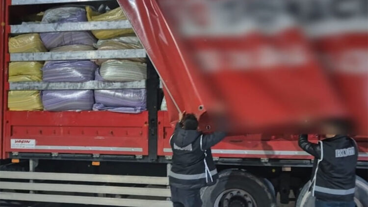 Kırşehir'de 5 ton kaçak tütün ele geçirildi 