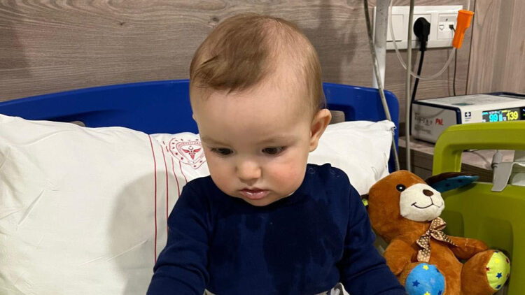 Kök hücre nakli bekleyen 11 aylık Ömer için seferberlik