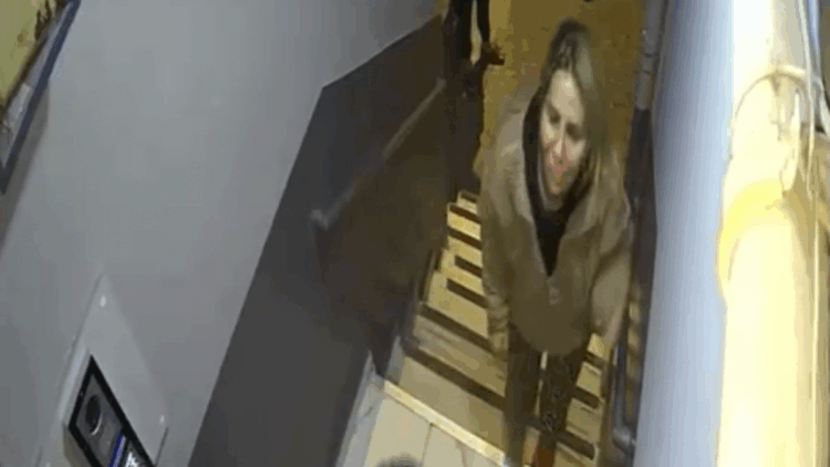 Kağıthane'de annesini darbeden genç kendisini odaya kilitledi