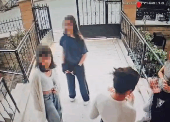 Konya'da 5 kız öğrencisinin akran zorbalığı güvenlik kamerasında