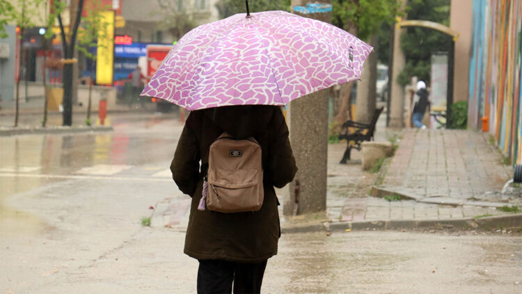 Marmara Bölgesi'nin batısı için kuvvetli yağış uyarısı