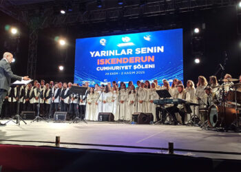Medeniyetler Korosu Cumhuriyet Bayramı için sahne aldı