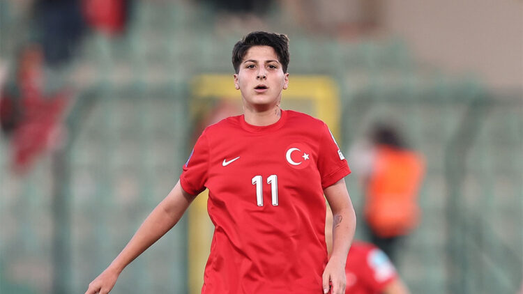 B Ligi'nde kalıp A Ligi'ni zorlamak istiyoruz