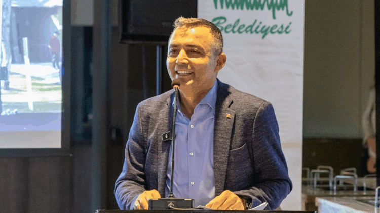 Manavgat Belediye Başkanı Niyazi Nefi Kara CHP'den istifa etti