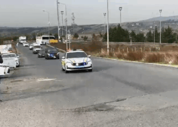 Özel, İmamoğlu'nu ziyaret etmek için Silivri'ye geldi