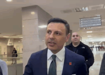Özgür Çelik'in görevden uzaklaştırma davası 21 Kasım'a ertelendi