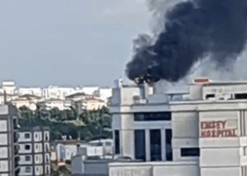 Pendik'teki Özel Emsey Hastanesi'nde yangın