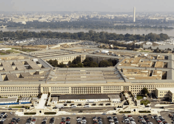 Pentagon'un yeni basın kurallarını reddeden gazeteciler, ofislerini boşaltıyor