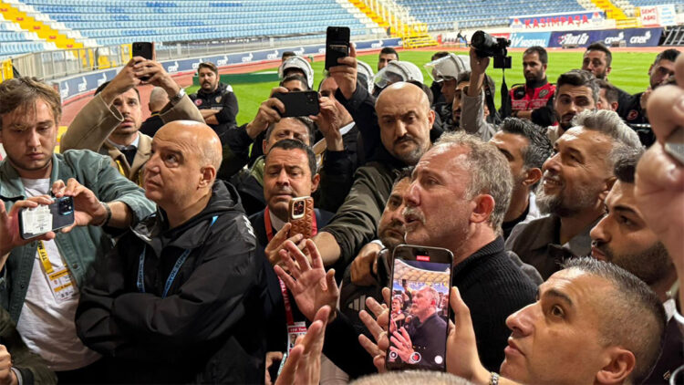 Zor bir sezon olacağını acı çekeceğimizi söyledim