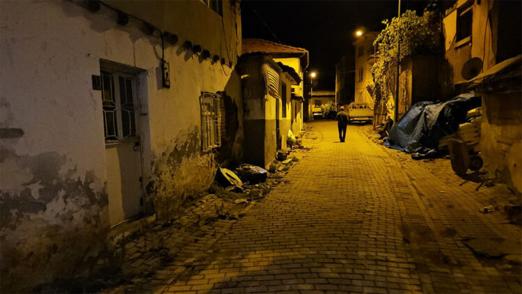 Sındırgı’da 3.8 büyüklüğünde deprem