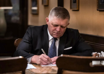 Slovakya Başbakanı Robert Fico vuran saldırgana 21 yıl hapis cezası