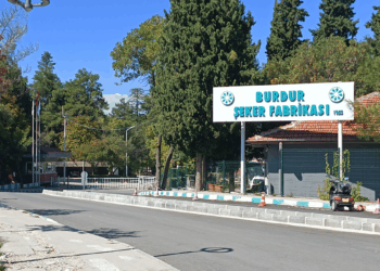 Şeker fabrikasında 7 işçi zehirlenme şüphesiyle hastaneye kaldırıldı