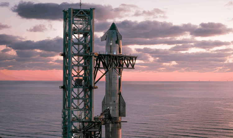 SpaceX'in Starship roketi, 11'inci test uçuşunu tamamladı