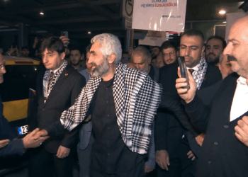 Sumud Filosu'nda alıkonulan Elazığlı aktivist coşkuyla karşılandı