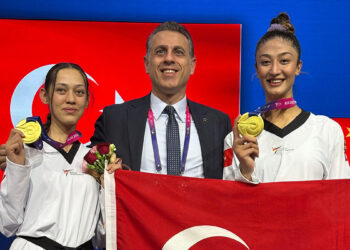 Emine Göğebakan ve Nafia Kuş Aydın dünya şampiyonu oldu