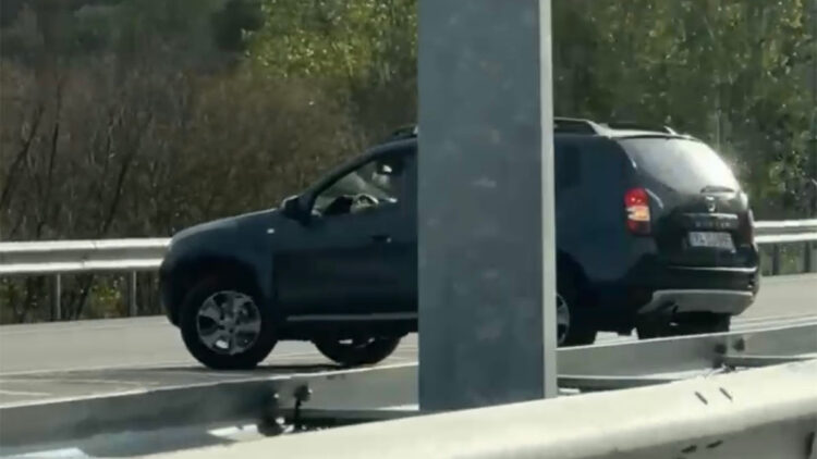 Ters yönde ilerleyen sürücüye 9 bin TL ceza