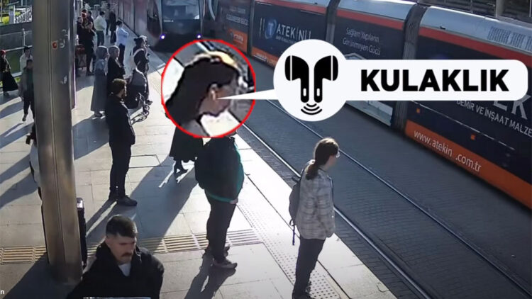 Tramvayın altın kalmaktan son anda kurtuldu