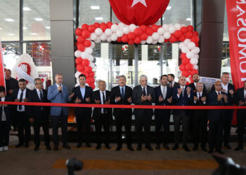TÜMOSAN bayisi Börklüler Otomotiv Osmaniye’de yeni plazasını hizmete açtı