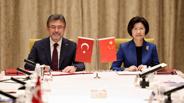 Türkiye ile Çin arasında badem ihracatına olanak sağlayacak protokoller imzalandı