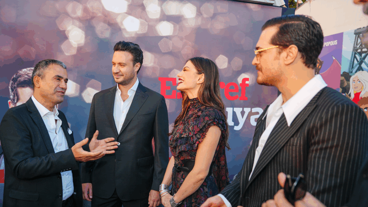 Türk dizileri ve filmleri MIPCOM 2025'te yoğun ilgi gördü