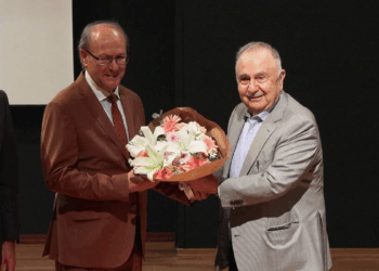 Türk mucidi Ergun Kırlıkovalı, öğrencilerle buluştu