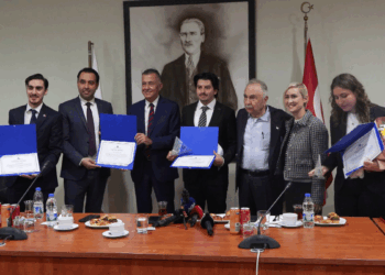 Türk öğrencilerin, Hava Trafik Kontrol Sistemi Dünya birincisi oldu
