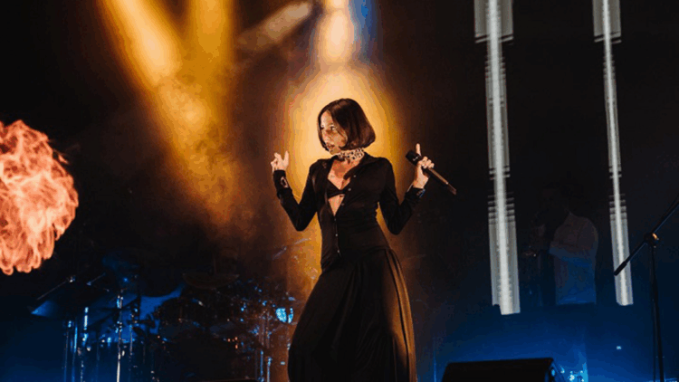 Tuzla'da Cumhuriyet'in 102'nci yılı Zeynep Bastık konseriyle kutlandı