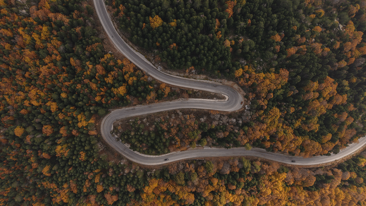 Uludağ'ın sonbahar güzelliği dronla görüntülendi
