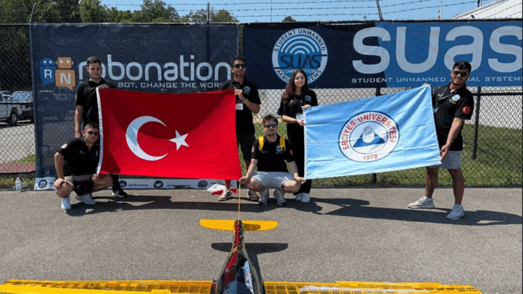 Üniversiteli gençler, Erciyes isimli İHA’larıyla Amerika’da yarıştı
