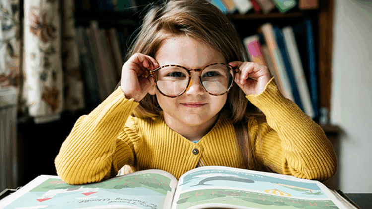 Uzmanından 'ekran bağımlılığı' uyarısı: Çocuklarda gözlük kullanımı arttı