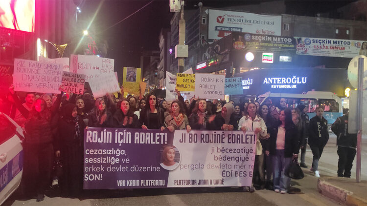 Van'da Rojin Kabaiş'in ölümü ile ilgili tepki yürüyüşü düzenlendi