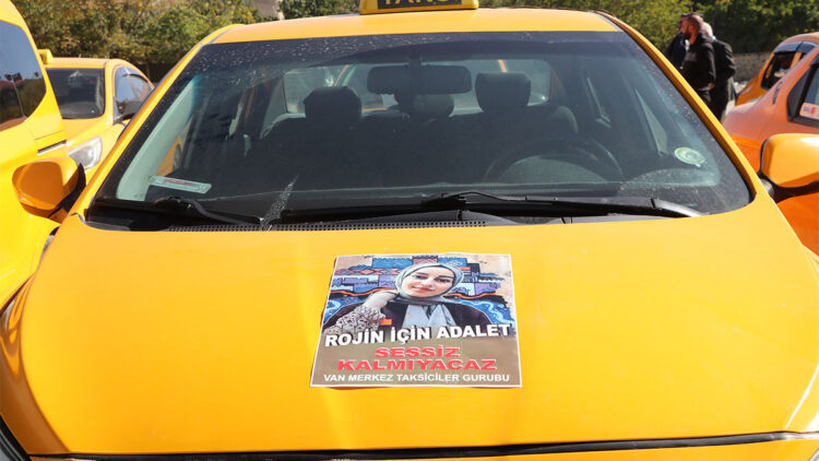 Rojin Kabaiş için kornalı eylem yaptı