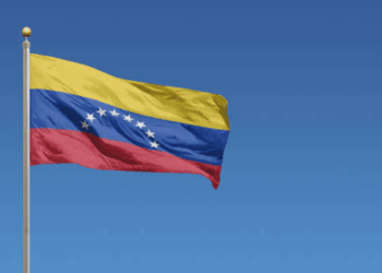 Venezuela, Oslo Büyükelçiliği'nin faaliyetlerini durdurdu