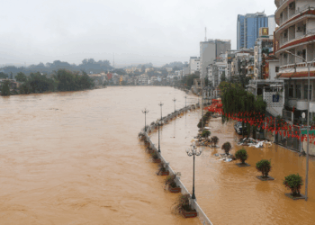 Vietnam'da sel nedeniyle 10 kişi hayatını kaybetti