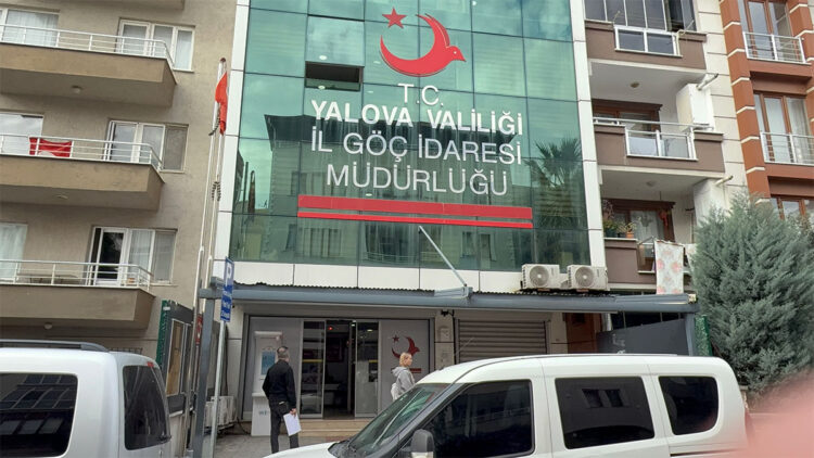Yalova İl Göç İdaresi'ne 'rüşvet' ve 'yolsuzluk' operasyonu