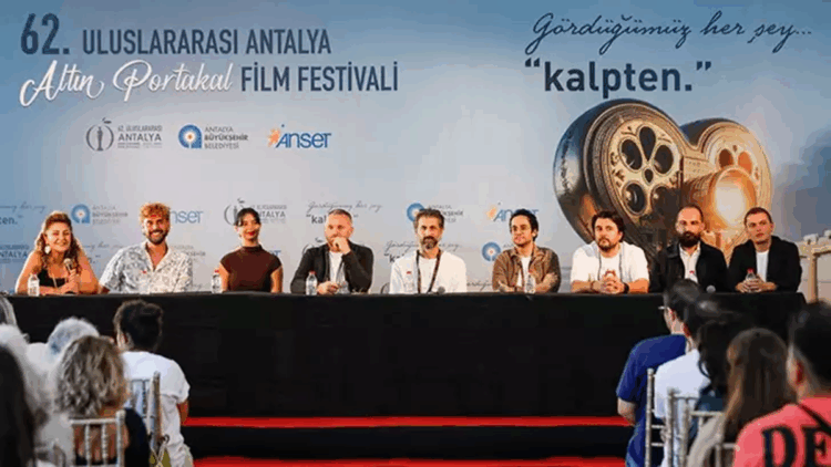 Yaşadıklarından yola çıkarak çektiği filmle Altın Portakal'da