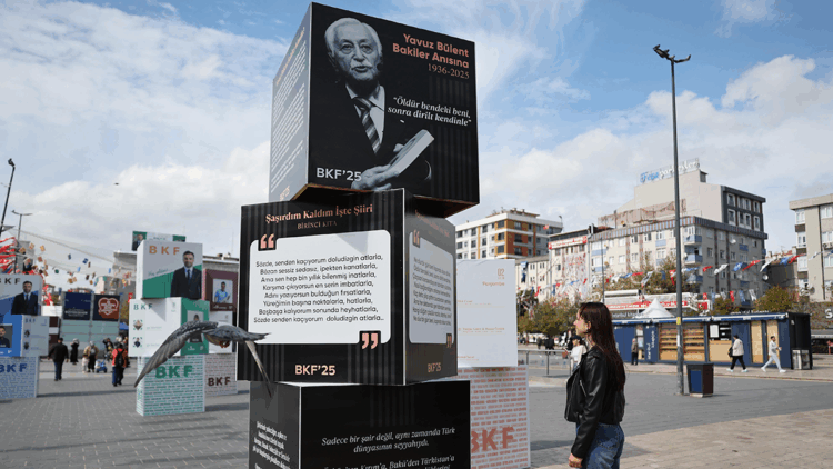 Yavuz Bülent Bakiler’in adı Bağcılar Kitap Fuarı’nda yaşatılıyor