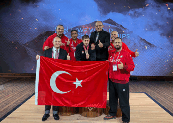 Yusuf Fehmi Genç, Dünya Halter Şampiyonası’nda bronz madalya kazandı