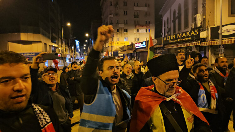Sumud Filosu'na İsrail'in müdahale etmesi Zonguldak'ta protesto edildi
