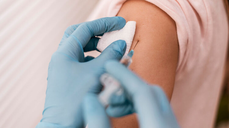 Grip aşısı ve diğer hayati aşılara erişimde kriz