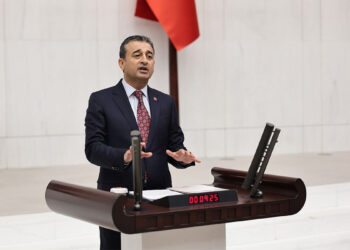 Devletin görevi basını susturmak değil, özgürce konuşmasını sağlamaktır