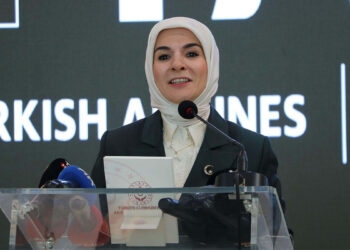 THY, kadın pilot sayısını 50 kat artırdı