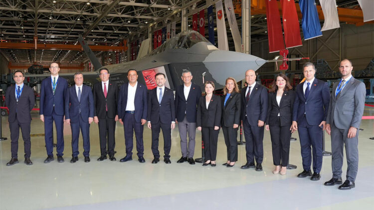 KAAN'ın arkasındayız!