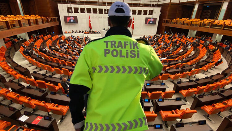 Yeni trafik kanunu 1 Ocak'ta yürürlüğe giriyor